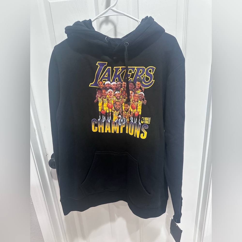 Lakers champions 2021 by Fanatics Black Hoodie